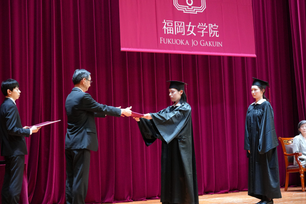 2026年度前期卒業式を挙行しました