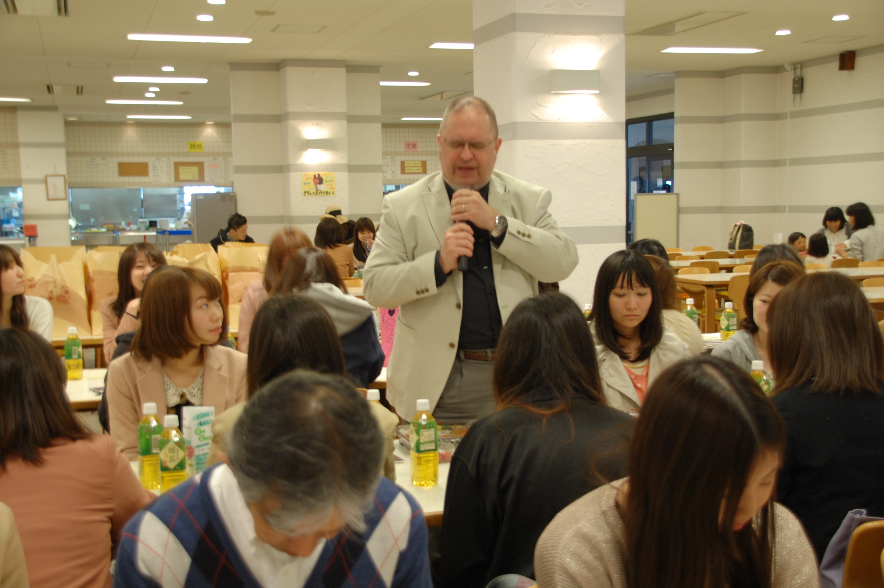 食前の祈り.JPG