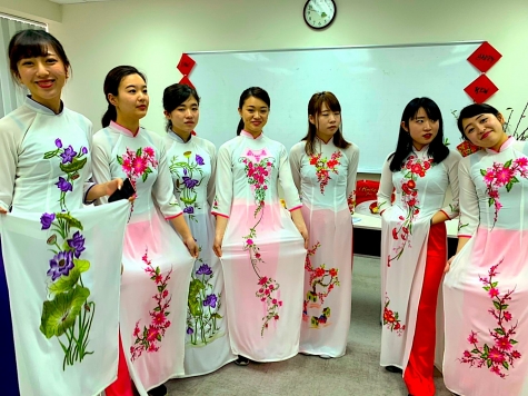 6-7-AoDai1.JPG